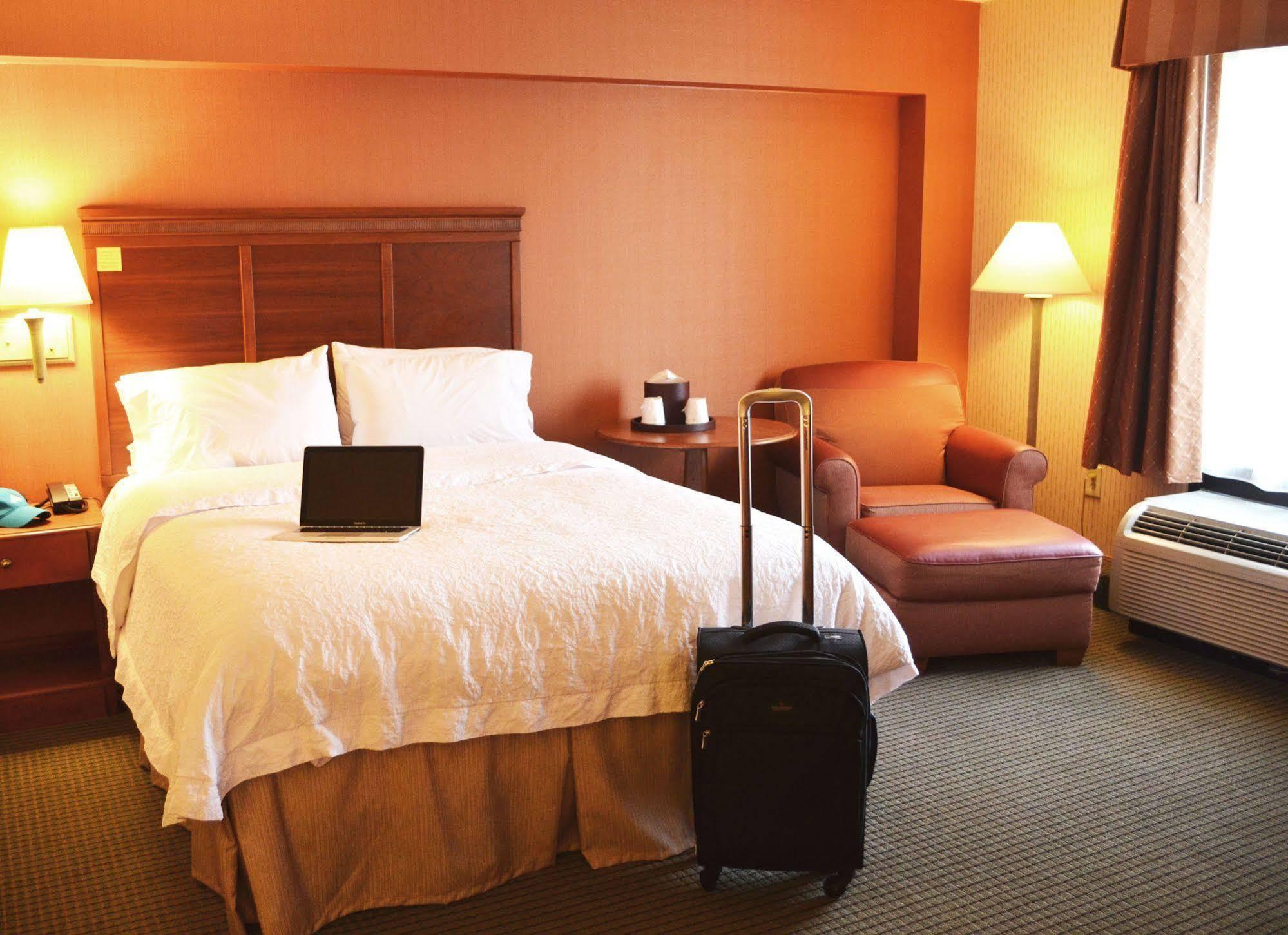 Hampton Inn By Hilton Harrisburg West Mechanicsburg Buitenkant foto