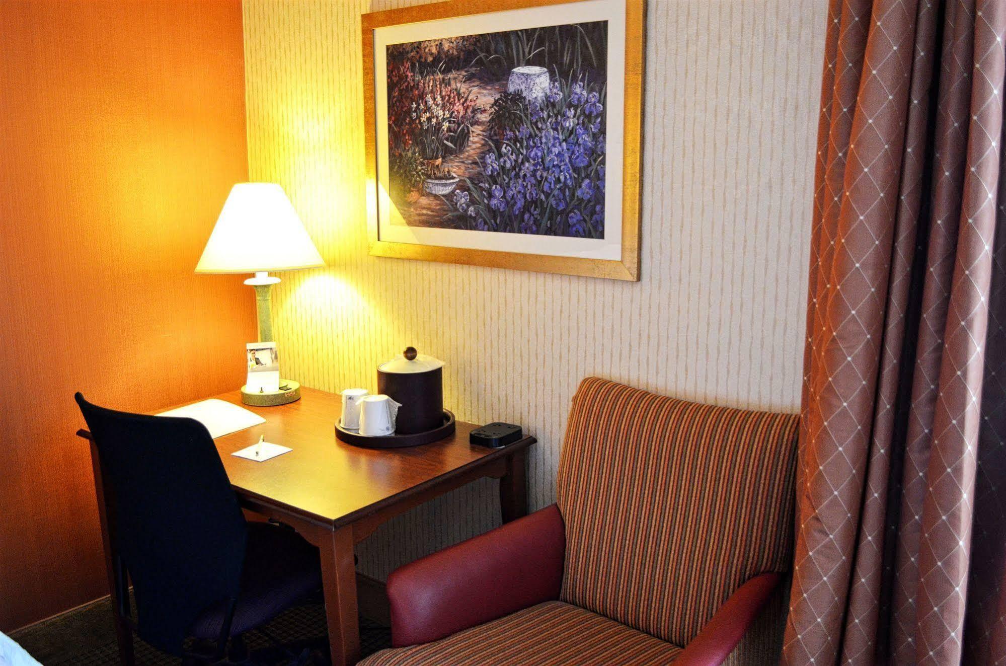 Hampton Inn By Hilton Harrisburg West Mechanicsburg Buitenkant foto